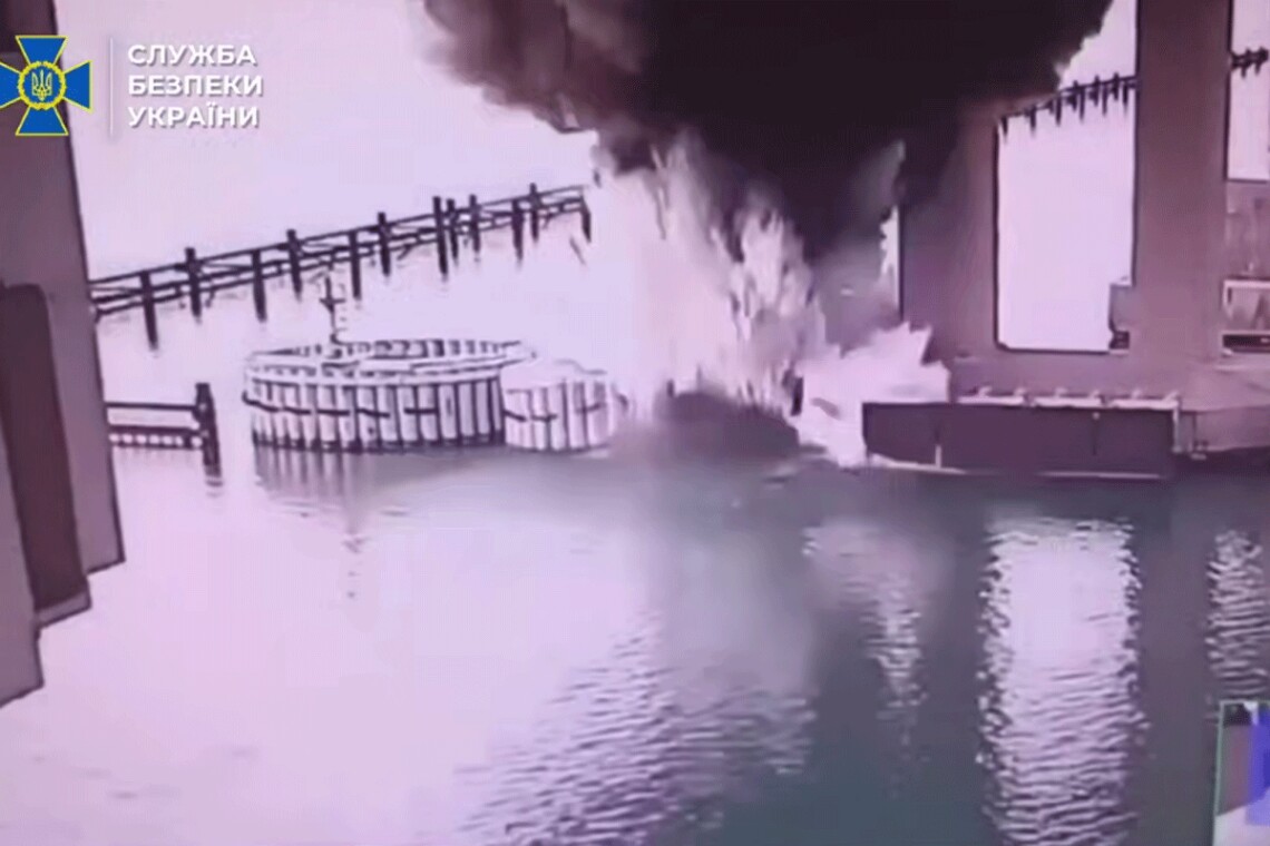 MrKovalenko's tweet photo. On this day in 2025, the sea-surface Ukrainian kamikaze drone operated by the Security Service struck one of the pillars of the Kerch Bridge connecting mainland Russia and occupied Ukrainian Crimea. The explosion was intended to boost the morale of Ukrainian society, and it didn't cause structural damage sufficient to collapse the bridge.