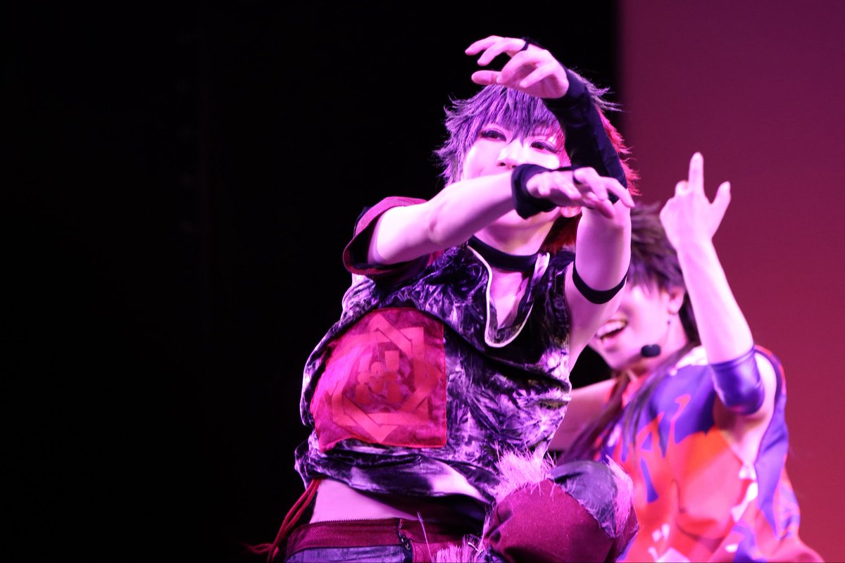 Yoou_cos's tweet photo. 【cosplay】
刀 三ュ坂🐉.5／No.168 🎸
高速以上で___
#らじぇぱ #新生六花 https://t.co/ITDsbxsi0t