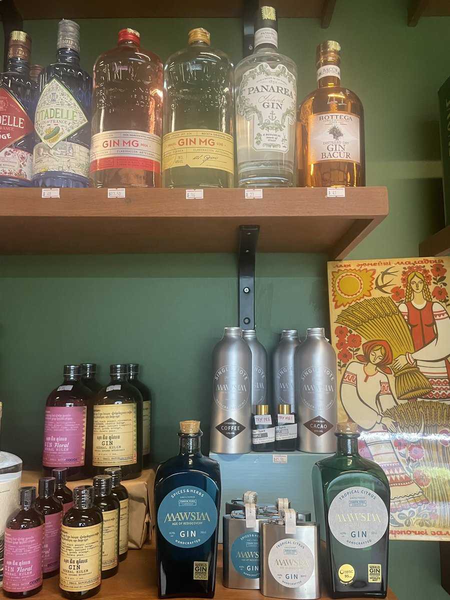 OrkunTour's tweet photo. \ボパタイタニック/レストランの斜向かいほどにあるお酒などのドリンクやおつまみなどのフードを扱うオサレなお店の1周年記念パーティーにお誘いいただきタウ。大好きなマウシムジンとデメテルティも購入できるお客様がいらっしゃったらお薦めしたい素敵なお店。ペッパージントニック相変わらずうま🐎 https://t.co/zpY3XCl4be