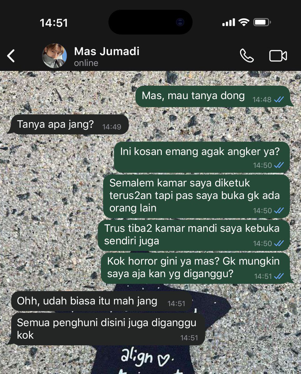 Majubangsabesar's tweet photo. A #marhoon horror au (prompt)

Berawal dari Ujang yang di ganggu setan di kosannya, membuat dia jadi kenal dengan calon pacarnya yang tak lain dan tak bukan adalah tetangga kosannya yang manis yaitu mas Jumadi. https://t.co/V2vMC3zp4f
