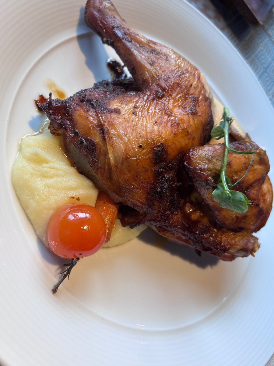 palmerdebra's tweet photo. While we're on the go, we're not only passionate about empowering people to grow and succeed, but also making time to enjoy good food along the journey. Great conversations, meaningful impact, and delicious meals make every day a little more rewarding.

#WorkAndLife https://t.co/HFKxy8fYv2