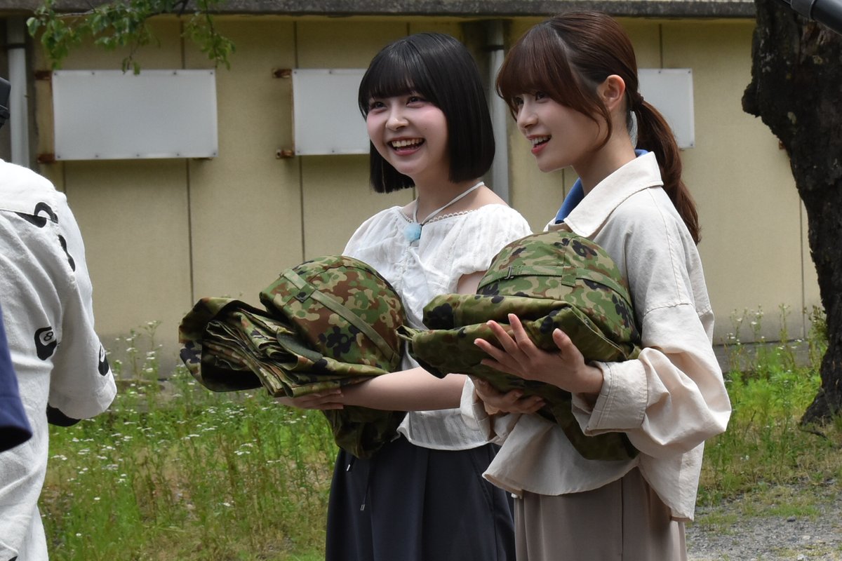 JGSDF_30i_pr's tweet photo. ６月２日ＮＳＴ番組　＃八千代コースター の収録で、#ＮＧＴ４８ の ＃清司麗菜 さんと　＃中田麻実 さんが来隊され、新発田駐屯地内の様々なお仕事の紹介、自衛官候補生との訓練体験の撮影協力しました。 https://t.co/XFKGO7zrbT