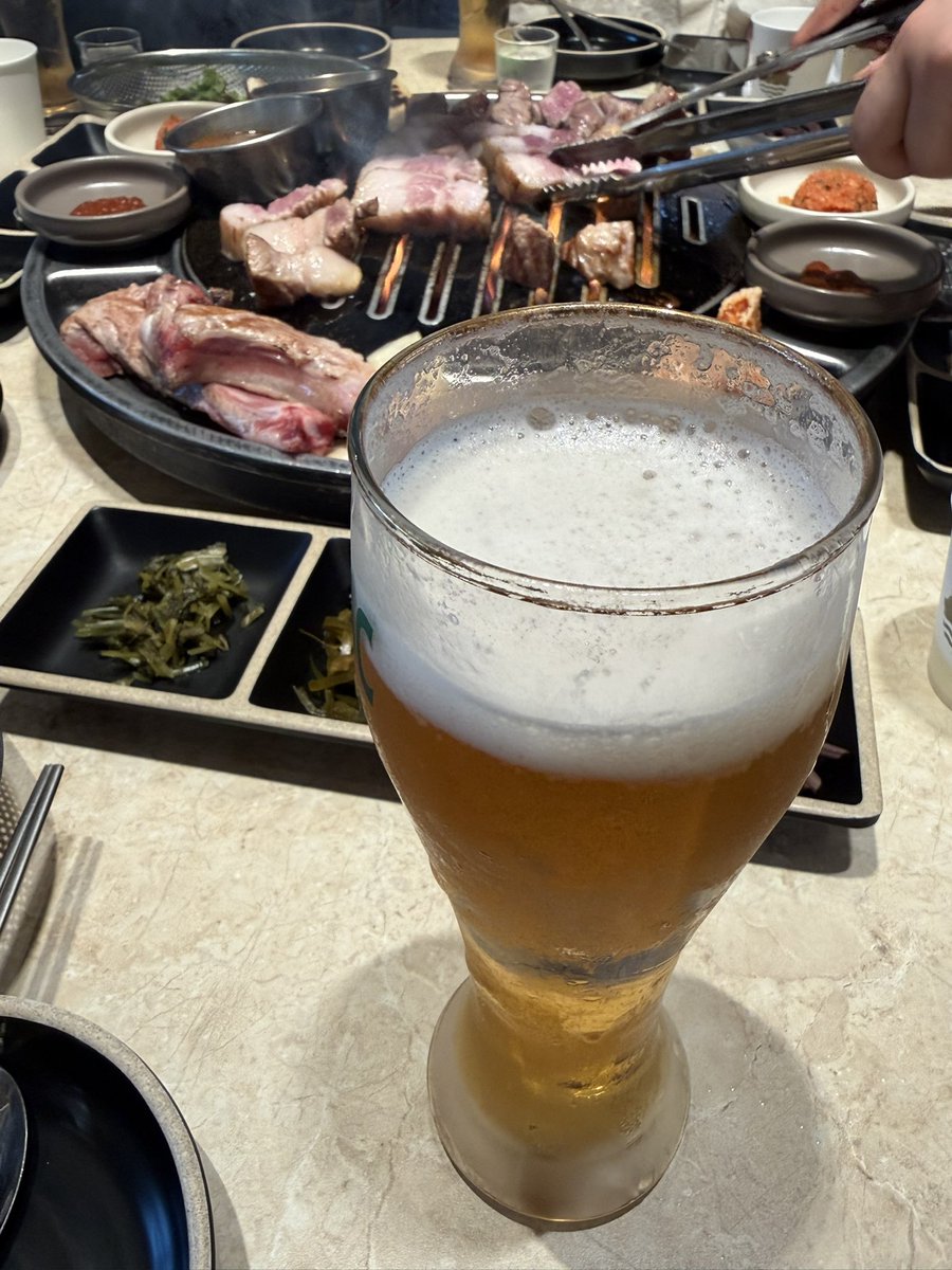 gettingbetter_b's tweet photo. 260602
아침. -
점심. 미팅 전 너구리 순한맛에 계란 하나
간식. 고구마 말랭이
저녁회식. 숙성도-등심 갈비 맥주 세 잔 하이볼 두 잔

누가 을지로 꺾였다고 했어.. 사람 터져나가는 줄
야장에서 2차하는데 바람이 넘나 일본 애니 재질🍃 이 밤에 얼마나 많은 애들이 사랑에 빠질까 https://t.co/P3BTiQN82e