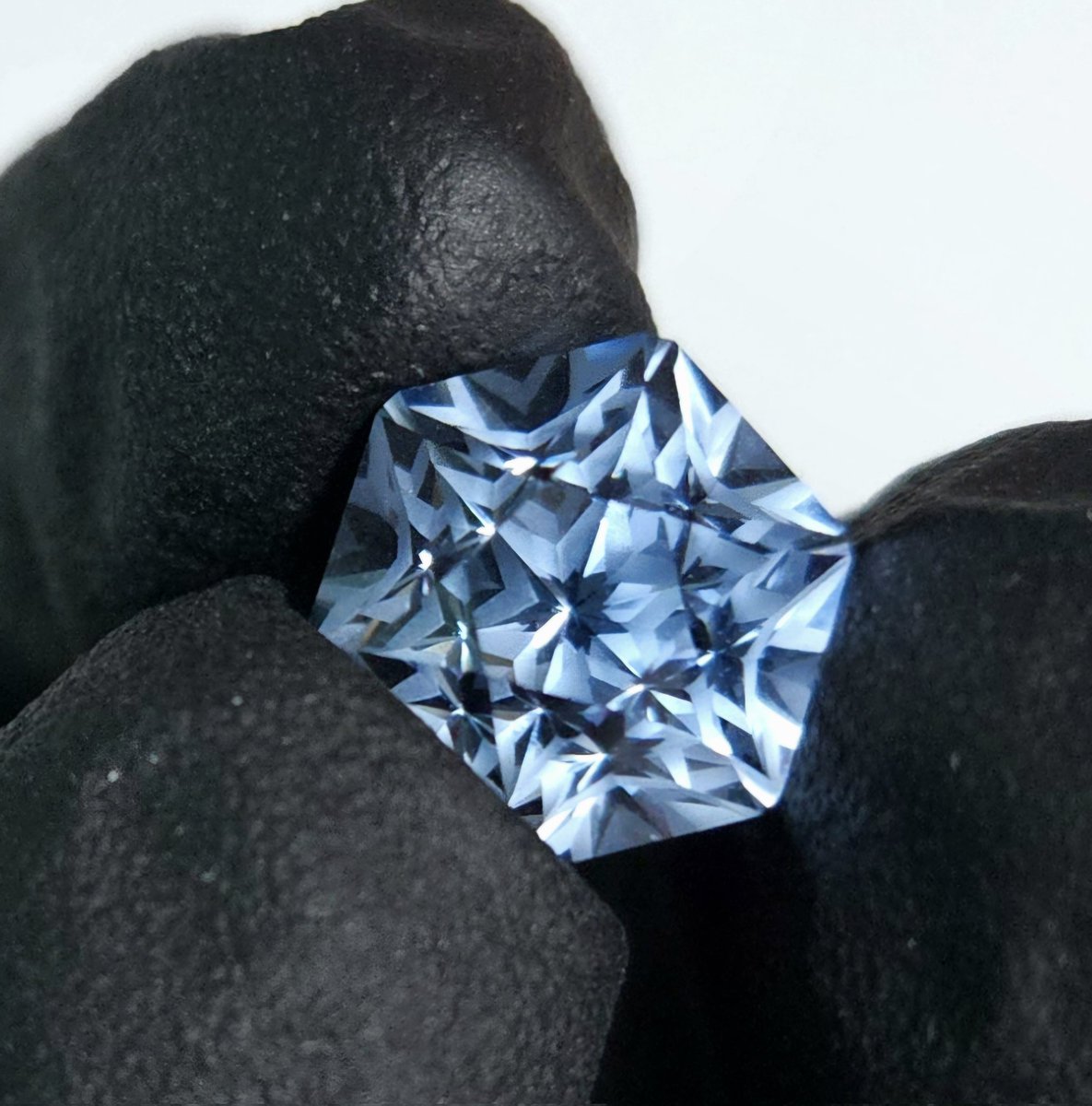 heavengem01's tweet photo. 💎 아쿠아마린 나석

중량: 5.15ct
크기: 10.1 x 10.1 x 9.4mm

구매링크: https://t.co/sm8gM4Zz05
유튜브: https://t.co/A5YtxAolmP…

#아쿠아마린 #aquamarine #천연석 #헤븐젬 https://t.co/vk1hq7navd