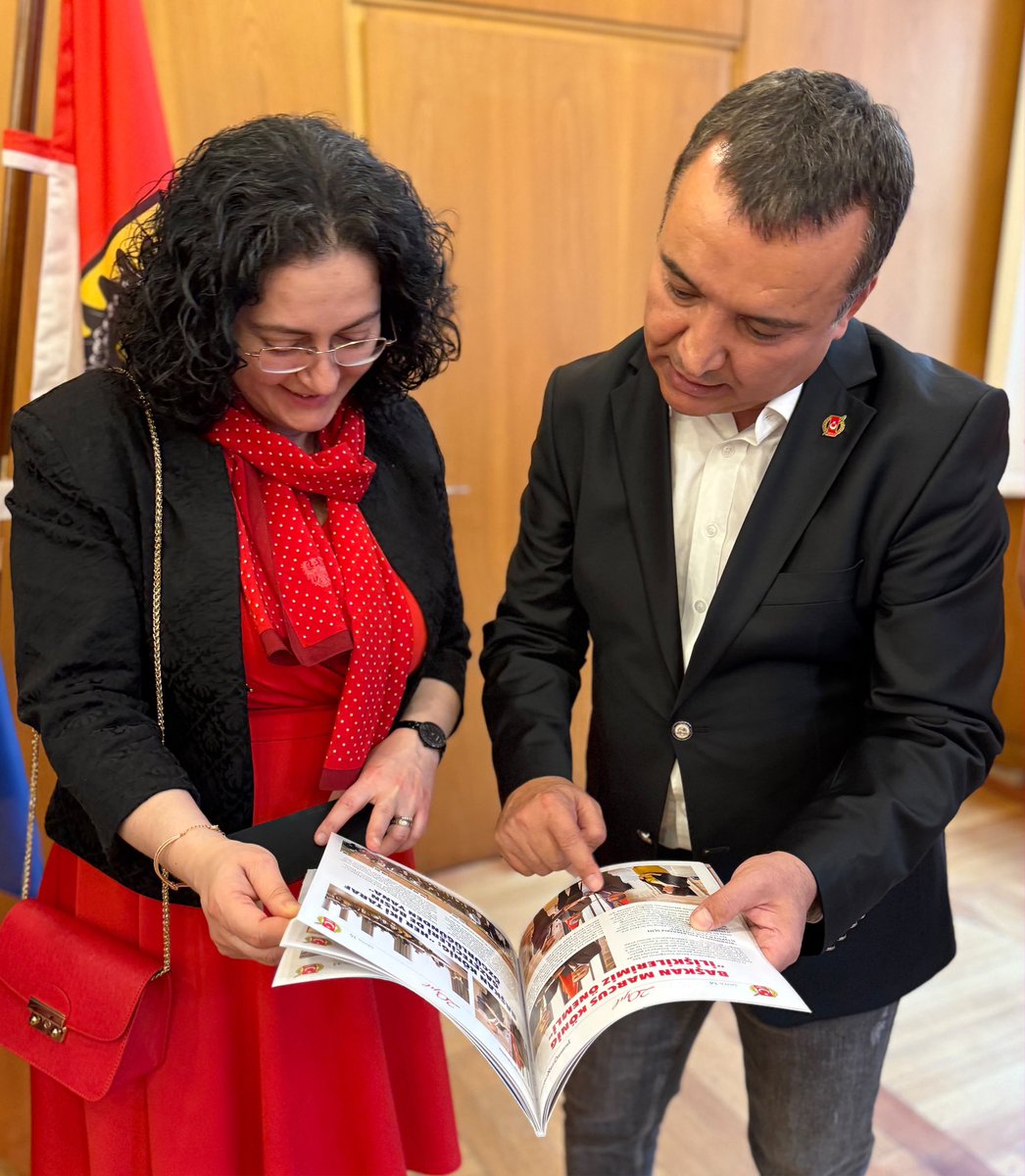 tasidris's tweet photo. Antalya Gazeteciler Cemiyeti ile Nürnberg Basın Kulübü kardeşliğinin 22. yılı etkinlikleri kapsamında, Nürnberg Belediye Başkan Vekili Anıl Altun’un davetine Türkiye Cumhuriyeti Nürnberg Başkonsolosu Fatma Taşan Cebeci ile  birlikte katıldık. @agcantalya @TC_NurnbergBK https://t.co/PyzLe0hrLl