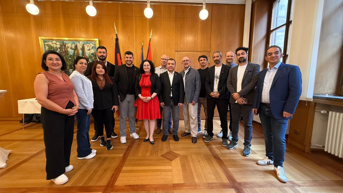 tasidris's tweet photo. Antalya Gazeteciler Cemiyeti ile Nürnberg Basın Kulübü kardeşliğinin 22. yılı etkinlikleri kapsamında, Nürnberg Belediye Başkan Vekili Anıl Altun’un davetine Türkiye Cumhuriyeti Nürnberg Başkonsolosu Fatma Taşan Cebeci ile  birlikte katıldık. @agcantalya @TC_NurnbergBK https://t.co/PyzLe0hrLl
