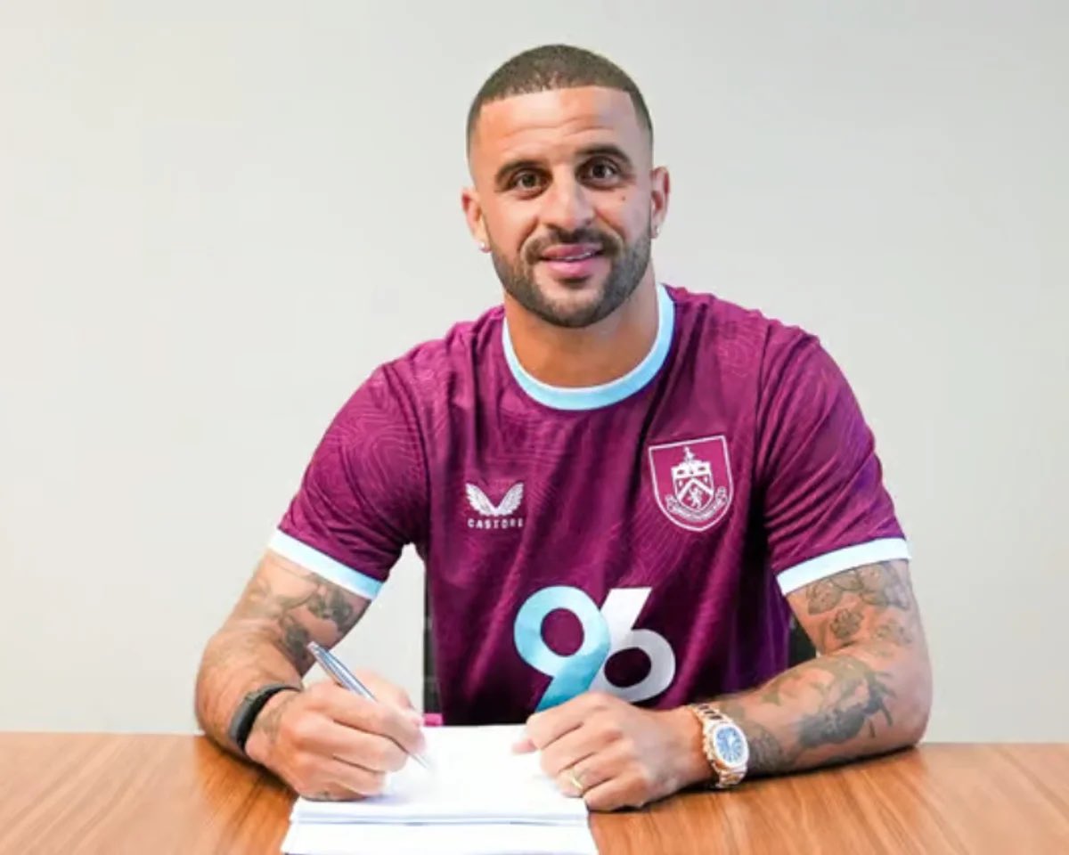 AllThingsBlades's tweet photo. The prospect of signing Kyle Walker appears remote unless Walker takes a substantial cut on his current salary at Burnley, with another year on his contract at Turf Moor. @dannyhall04 
#twitterblades #sufc https://t.co/fBwIVqgFnP