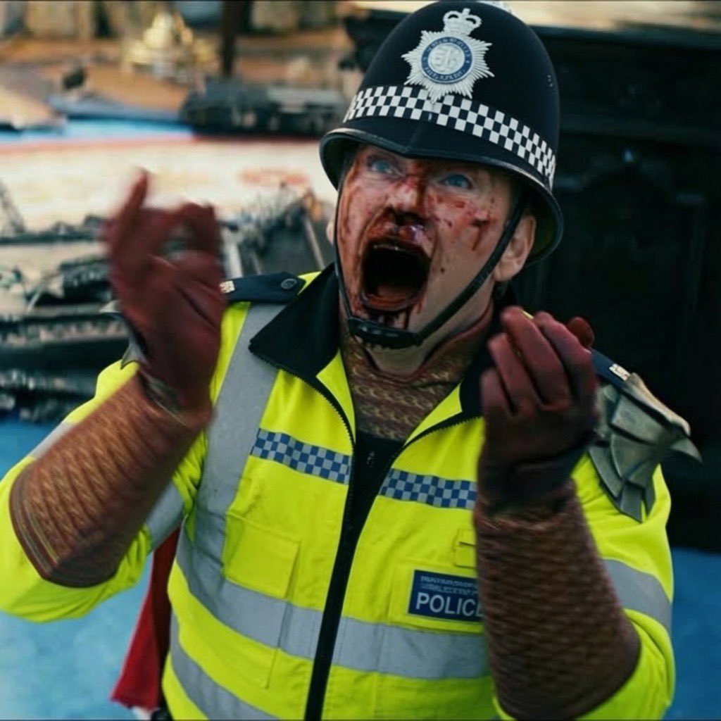 BovrilG's tweet photo. “You want me to take a bin to the face in front of the station? I’ll fucking take a bin to the face!” https://t.co/eZtsBiuU1z