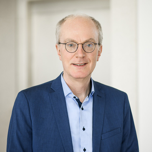 ZEW's tweet photo. #EZB vor Zinserhöhung? Eine #ZEW-Analyse zeigt: Seit Eskalation des Iran-Konflikts kommuniziert der EZB-Rat deutlich restriktiver – und ungewöhnlich geschlossen. Mehr dazu in der Meldung 👇
https://t.co/BLBVzUgvAl https://t.co/VJQexF5Zel
