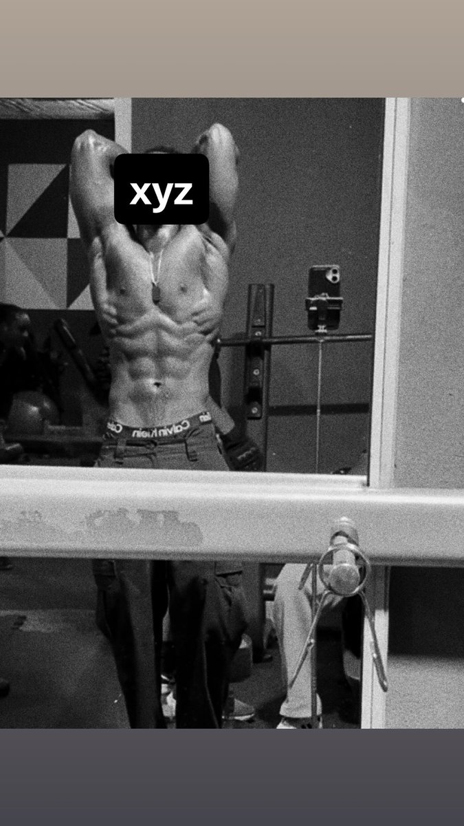 xyz🐝 tweet media