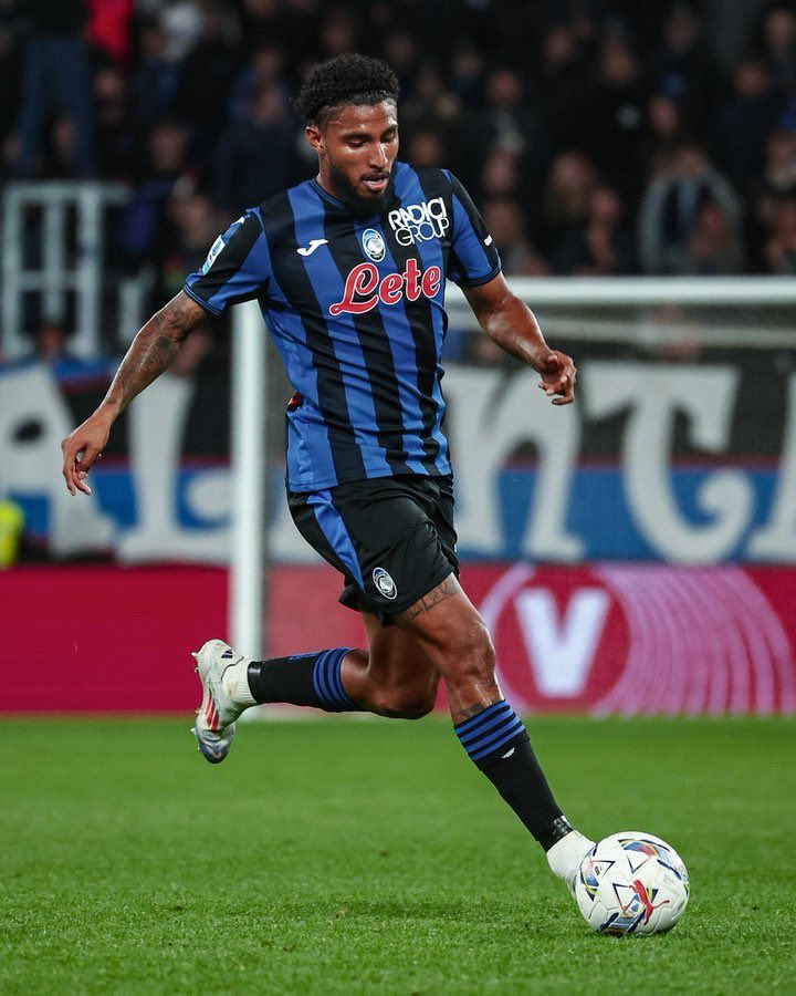 StatmanDave's tweet photo. Éderson won more ground duels (113) than any of his teammates in Serie A last season. 

At the heart of it all. 💥 https://t.co/9eJZxVNk4L