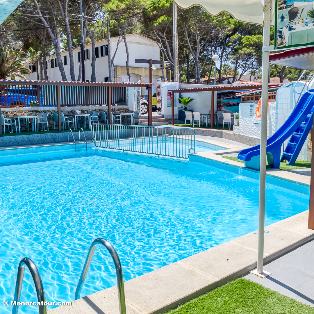 MENORCATOUR's tweet photo. Restaurante Cala Blanca 🍴🔝🌞

🏠 Avinguda Llevant, 2 - Cala Blanca
📞 971 382 701

Más info: https://t.co/JmkhHaLHYx

#menorca #restaurantesmenorca #gastronomiamenorca #comerenmenorca #calablanca #menorcatour  #comerconvistasalmar https://t.co/988Sdw0pCD