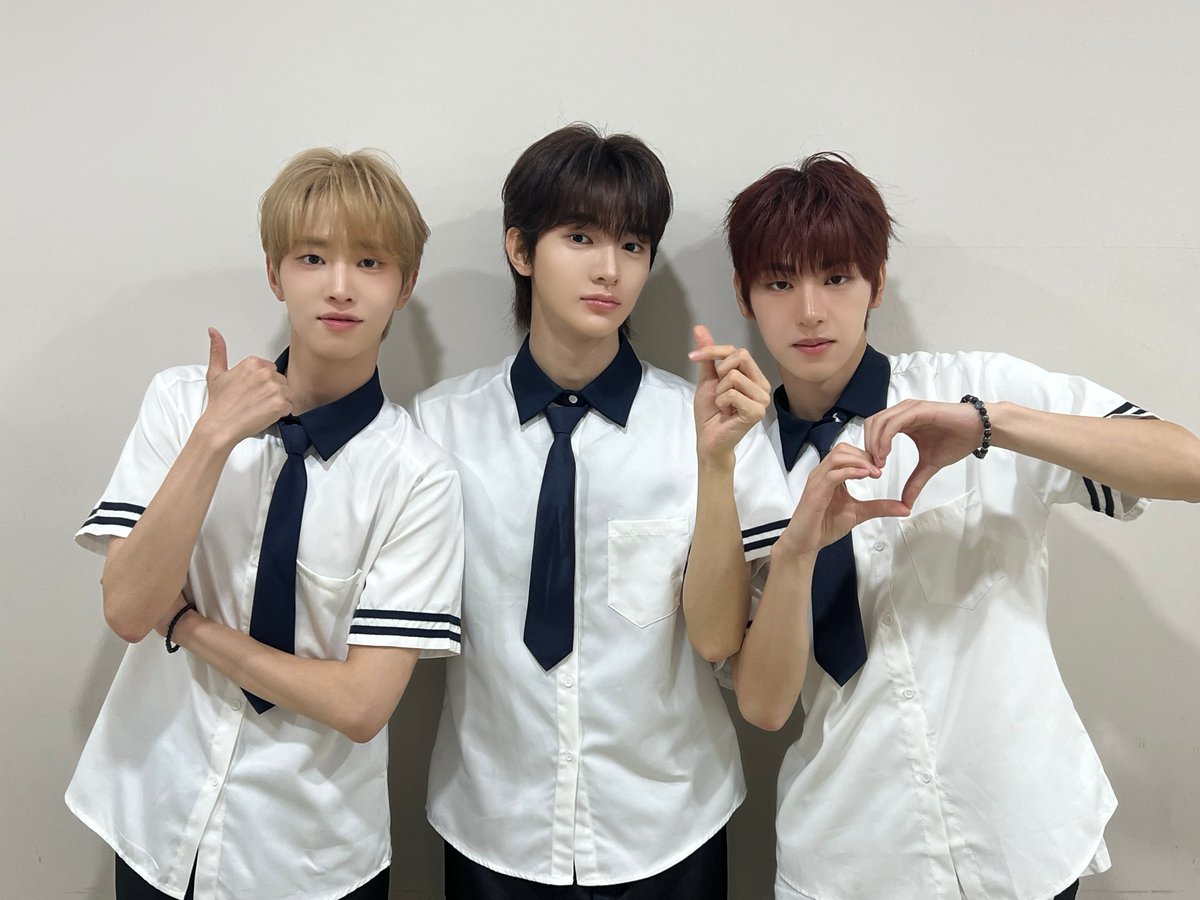 DRIPPIN's tweet photo. [📸] #DRP_PIC

◾ 2026. 06. 03
◽ 사운드웨이브 팬사인회

#차동협 #ChaDongHyeop 
#차준호 #김동윤 #이협 
#CHAJUNHO #KIMDONGYUN #LEEHYEOP https://t.co/DfjKekpOXe