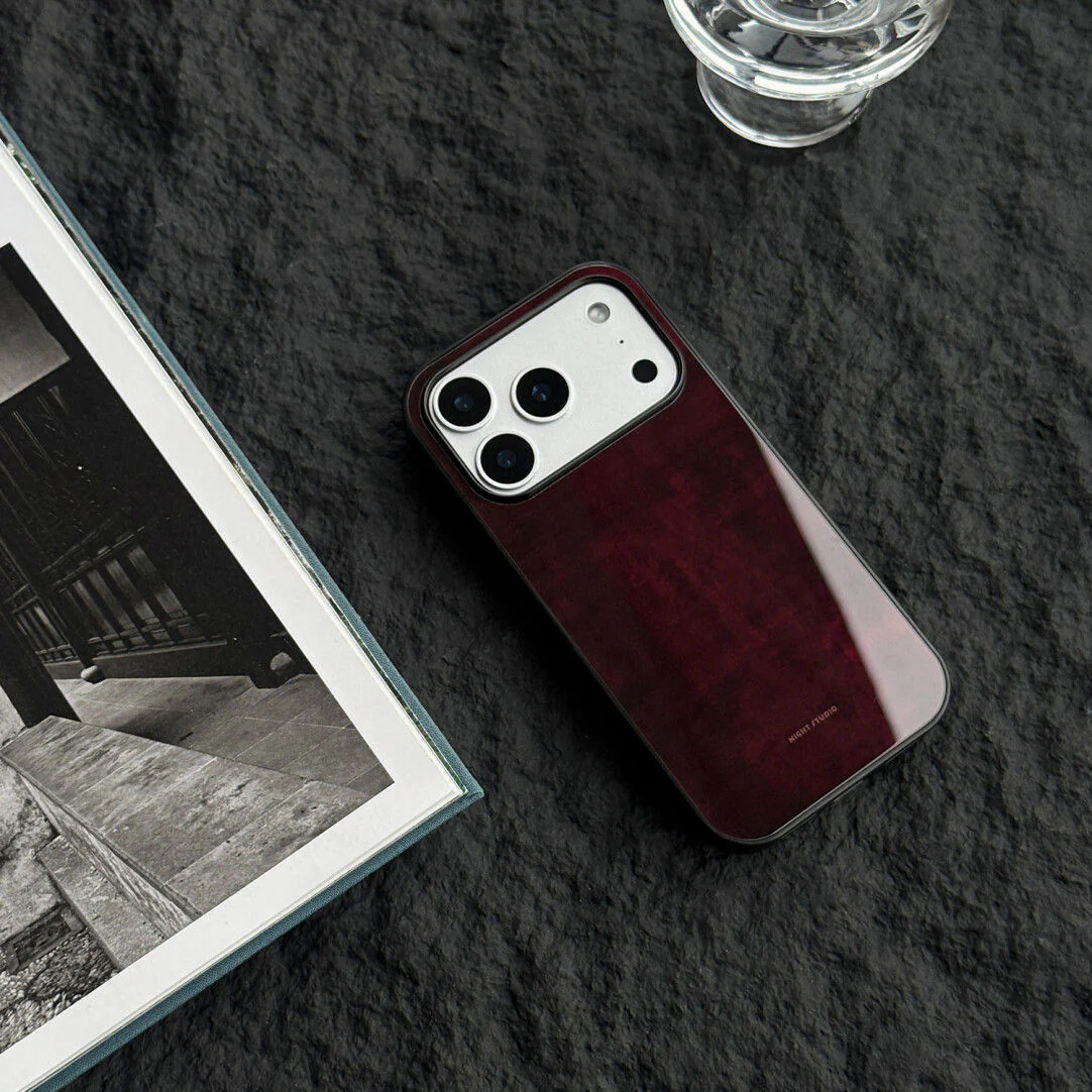 three_fleas's tweet photo. Red Aesthetic Phone Cases

https://t.co/B3oJZGh4A0

#redaesthetic #threefleasphonecase #chinoiserie #chinoiseriechic #phonefashion https://t.co/tHDSkLHbWk
