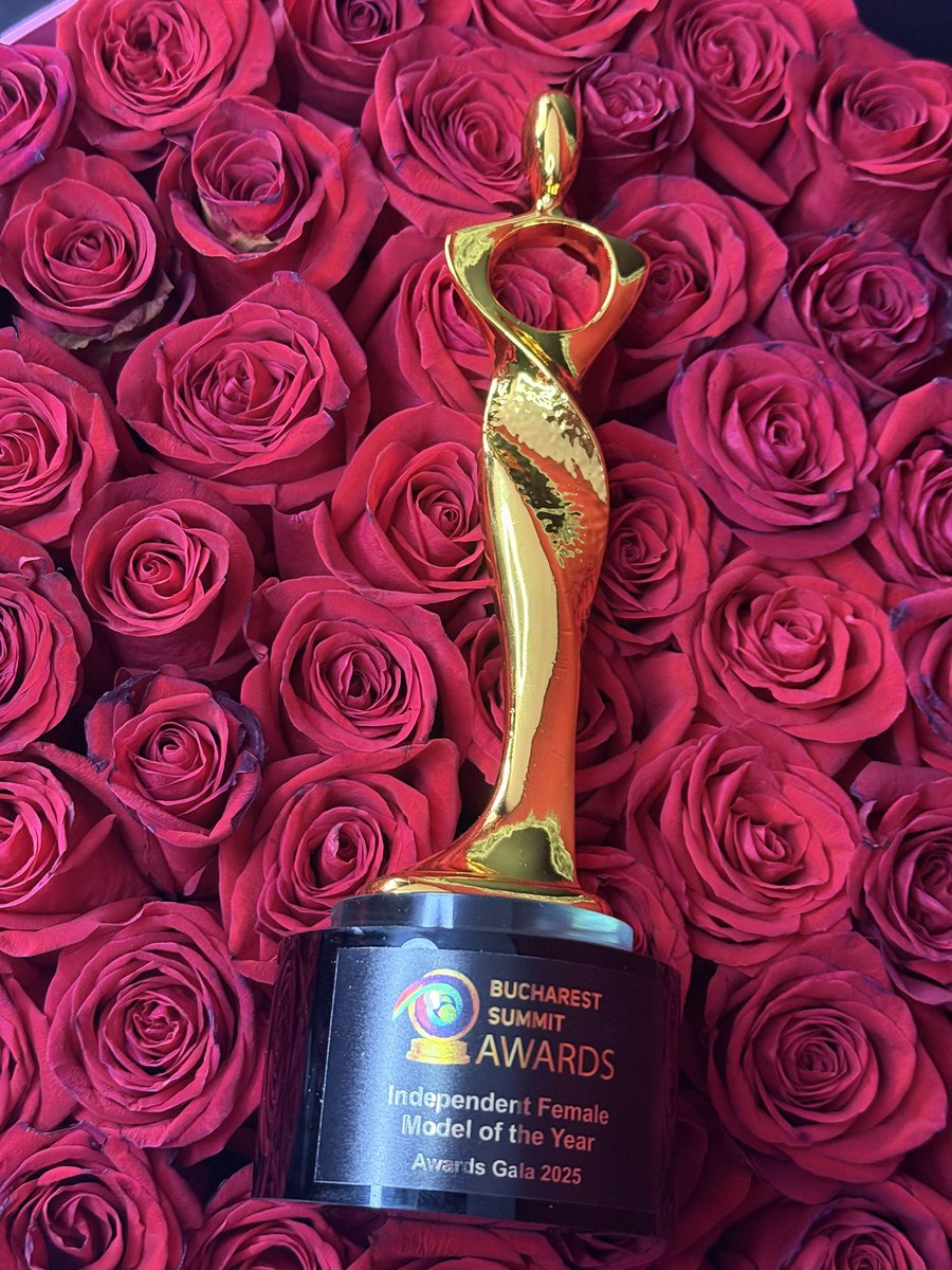 Sabien_DeMonia's tweet photo. Its @BucharestSummit Awards night ! 

Wish me luck🫰🏼
I’m up in 3 categories, hopefully I can win International Content creator 🤞🏼 https://t.co/dlfws5AtXU
