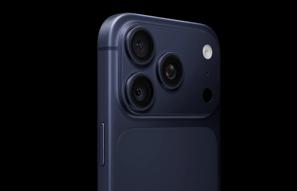 iphoned's tweet photo. iPhone 18 Pro accu wordt groter (en dat is niet het enige voordeel) 
(https://t.co/WNaFXFkkkr) https://t.co/37LaecmrUS