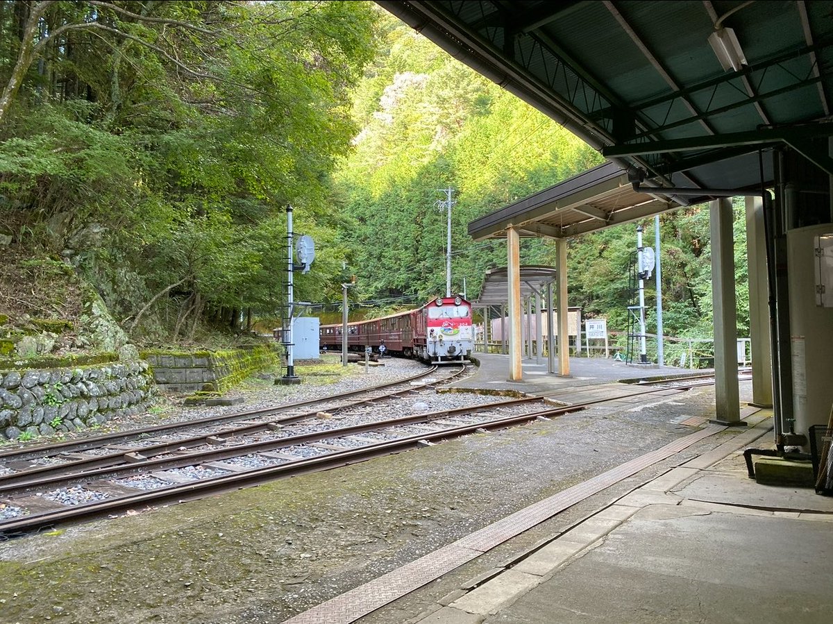 pairitan's tweet photo. 都区内からのマルス券で行ける私鉄駅としては井川が一番「山奥」なのかな？それもおそらく今月まで https://t.co/x9Ua8lyoTQ