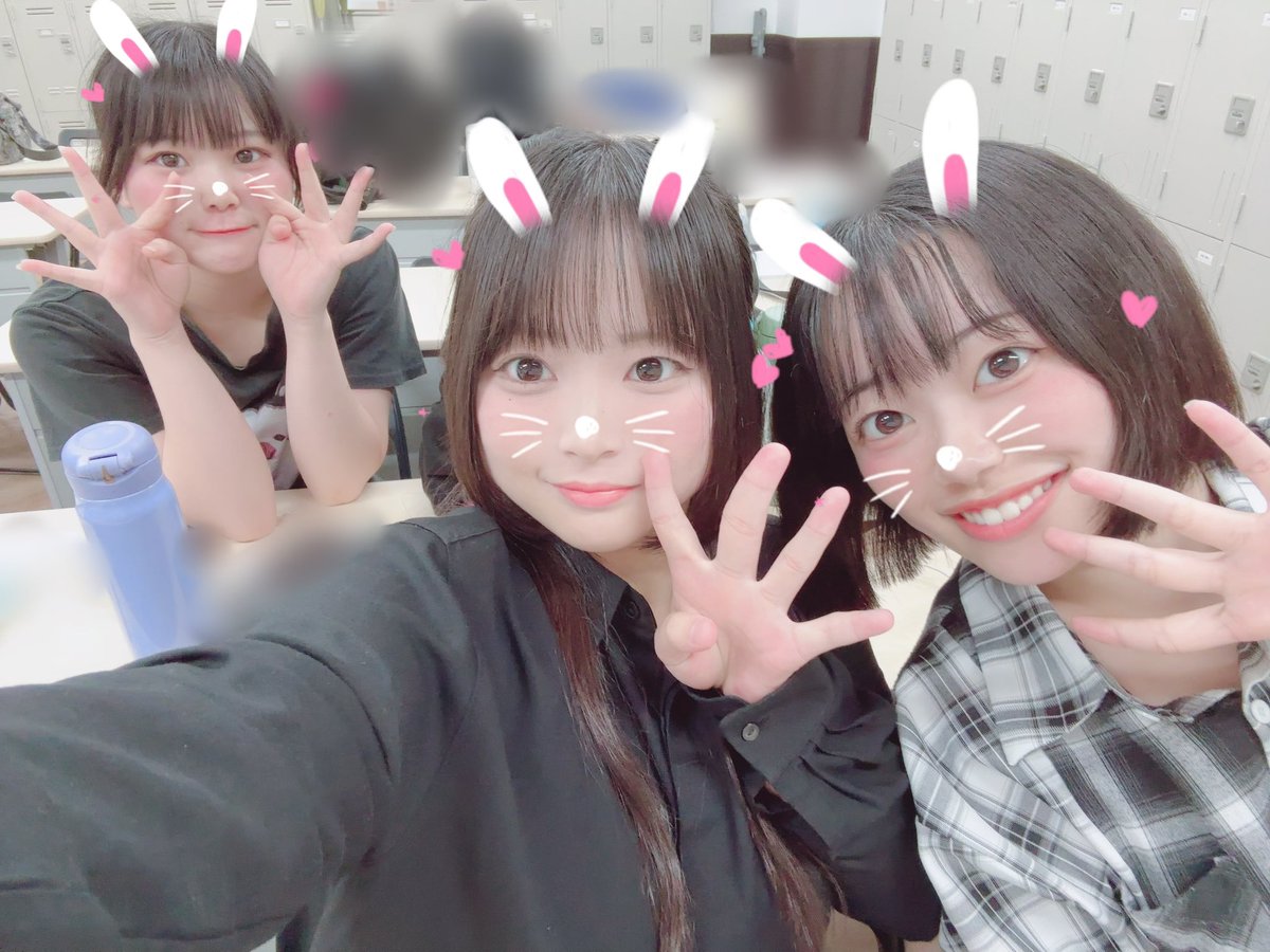 rin_soprofk's tweet photo. 放課後ライブvol.37まであと4日！！
今日雨やと思って長袖着てきて雨合わんかったけど正解やった👍🏻でも踊ったら暑くなるんよね😢

 #soonproject #スマイルソープロ福岡 https://t.co/OyIrQnOogM
