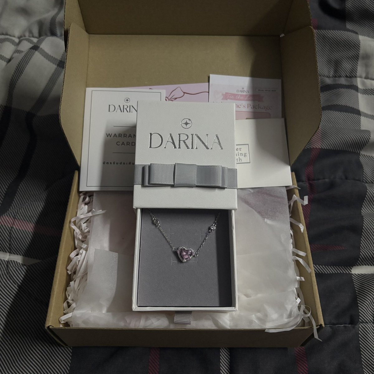 namirinnA's tweet photo. wts / พร้อมส่ง
: กำไลข้อมือ มือ1 ไม่เคยใช้งาน เอาออกมาถ่ายรูปรอบเดียว
: 220 ฿
-สนใจ/สอบถาม/ดูพต.ได้คับ
-ค่าส่งเหมา 35฿
#กำไล #socrushbkk #ส่งต่อเครื่องประดับ #ส่งต่อสร้อยข้อมือ #ส่งต่อเสื้อผ้ามือ2 #ส่งต่อstylist #thegreenbox #yvis #ส่งต่อเสื้อผ้ามือสอง #ส่งต่อเครื่องสำอาง https://t.co/czwz0O7UWi