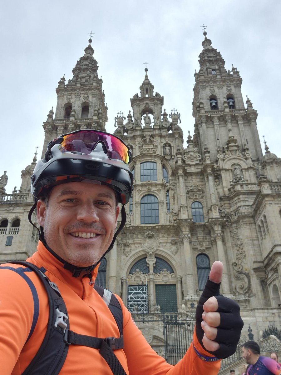 rogerxativa's tweet photo. 🚴‍♂️ Hui és el Dia Mundial de la Bicicleta, i com sabeu és una de les meues principals aficions. Més que un esport, és una manera de desconnectar, de descobrir nous camins, de superar reptes i de gaudir de l'entorn d'una forma saludable i sostenible.

(1/3) https://t.co/21M0iULT1R