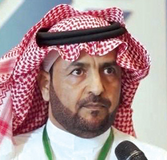 AZK_SA's tweet photo. الرئيس التنفيذي لشركة #الغويري للمقاولات:

الشركة حققت نتائج قوية خلال الربع الأول 2026 بنمو الأرباح 85%

يقول:
الأعمال المقرر تنفيذها تبلغ 10.6 مليار ريال

أبرز النقاط في التصريح لـ أرقام:

- الإيرادات ارتفعت 59% إلى 967 مليون ريال.
- صافي الربح ارتفع 85% إلى 202 مليون ريال.
- هامش الأرباح قبل الفوائد والضرائب والإهلاك والاستهلاك بلغ 23%.

تستعد الشركة للطرح العام الأولي في السوق الرئيسية (تداول):
- طرح 240 مليون سهم.
- تمثل 30% من رأس المال.
- الأسهم المطروحة مملوكة لمساهمين حاليين.

تمتلك الشركة أعمالًا مقرر تنفيذها بقيمة 10.6 مليار ريال حتى 31 مارس 2026، ما يوفر رؤية واضحة للإيرادات المستقبلية.

تأسست الشركة عام 1977 وتعمل في:
- المياه.
- النقل.
- التطوير الحضري.
- التشغيل والصيانة.

- أنجزت أكثر من 80 مشروعًا خلال آخر 5 سنوات.

تضم قاعدة تشغيلية تتجاوز:
- 4700 موظف.
- نحو 450 مهندسًا.

- تعتمد الشركة على نهج انتقائي في اختيار المشاريع للحفاظ على الهوامش وجودة التنفيذ.

- عائلة الغويري ستبقى المساهم الأكبر بعد الإدراج.

- تاريخيًا وزعت الشركة ما بين 60% و80% من صافي أرباحها السنوية على المساهمين.

- لا توجد ديون مصرفية قائمة على الشركة، وتتمتع بسيولة جيدة ونموذج أعمال منخفض الأصول.

- ترى الشركة فرص نمو كبيرة في السوق السعودي، حيث تقدر قيمة مشاريع التصميم والتوريد والبناء بين 2025 و2030 بنحو 7.4 تريليون ريال.

نحو 3 تريليونات ريال من هذه المشاريع تتركز في قطاعات المياه والنقل والتطوير الحضري، وهي القطاعات الرئيسية التي تعمل فيها الشركة.

(أرقام)
