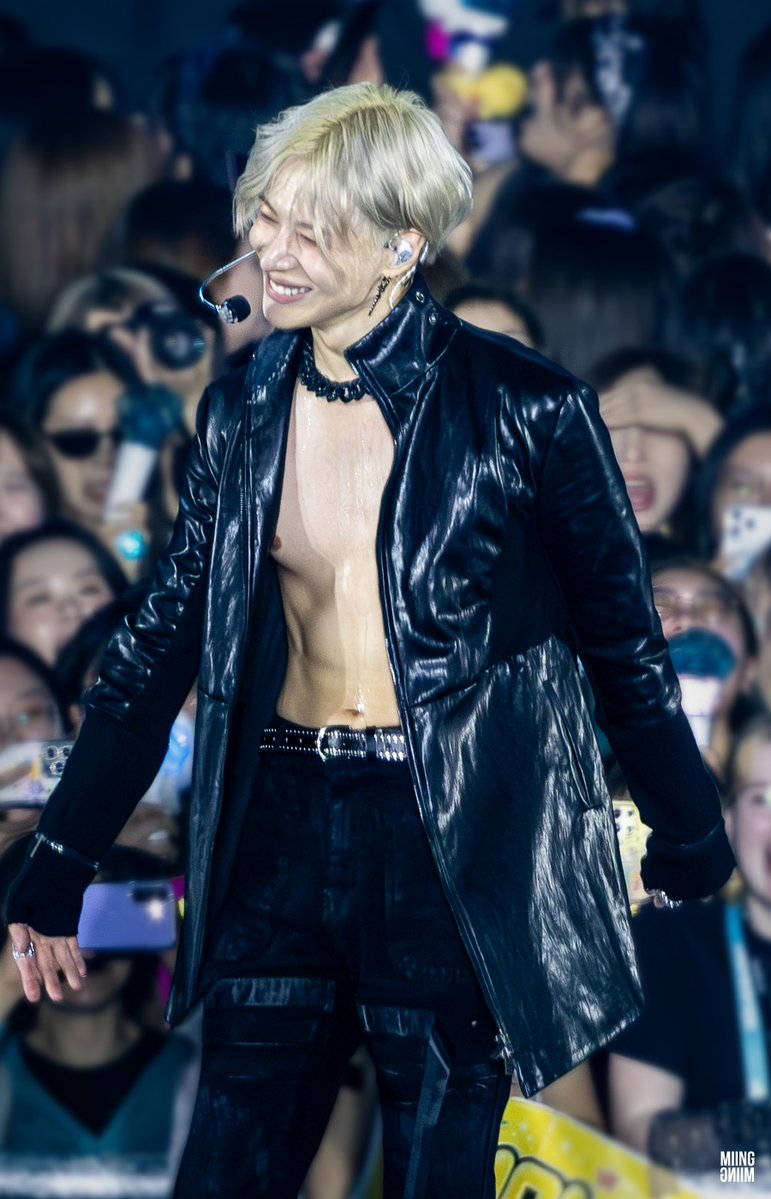 miingmiing525's tweet photo. The Trilogy I [THE INVERT] DAY3

준비 즐길 되셨어요?!!🐥

#SHINee #샤이니 #TAEMIN #태민
#2026샤이니월드VIII #THE_INVERT
#2026_SHINeeWORLD_VIII_THE_INVERT https://t.co/UKIBAcVUN8