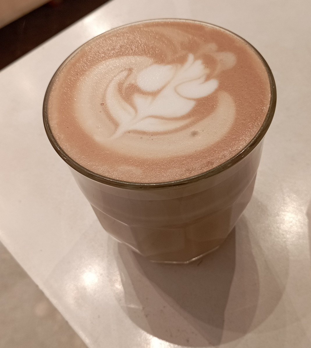 marianne_61's tweet photo. Just tried the new smart coffee machine that brews to your mood! Smooth latte exactly how I wanted—game-changer for busy mornings. https://t.co/GbiBFrkEFa