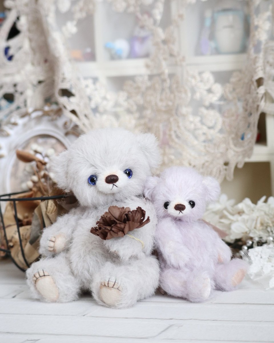 ハンドメイド　テディベア　Yoshimi.Bear こちらの2体のベアちゃんたちショップにておうち探し始めました