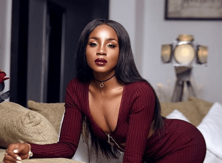 yabaleftonline's tweet photo. “Wizkid is the greatest, there is no way around it. I have worked with everybody in the industry, to me he’s the greatest” — Seyi Shay https://t.co/XUnUDRNGsG
