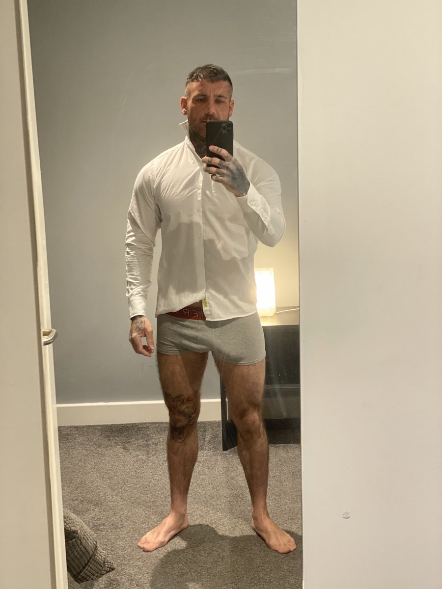 jackpotter055's tweet photo. Which of these am I wearing while I ruin you? 😏 https://t.co/bsWS1kTGwD