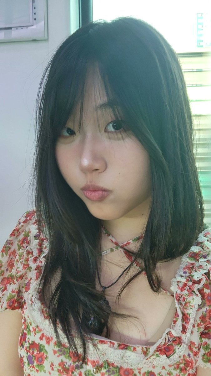 gaocho's tweet photo. 놀러나왔어요 https://t.co/NkgAYpe1Ln