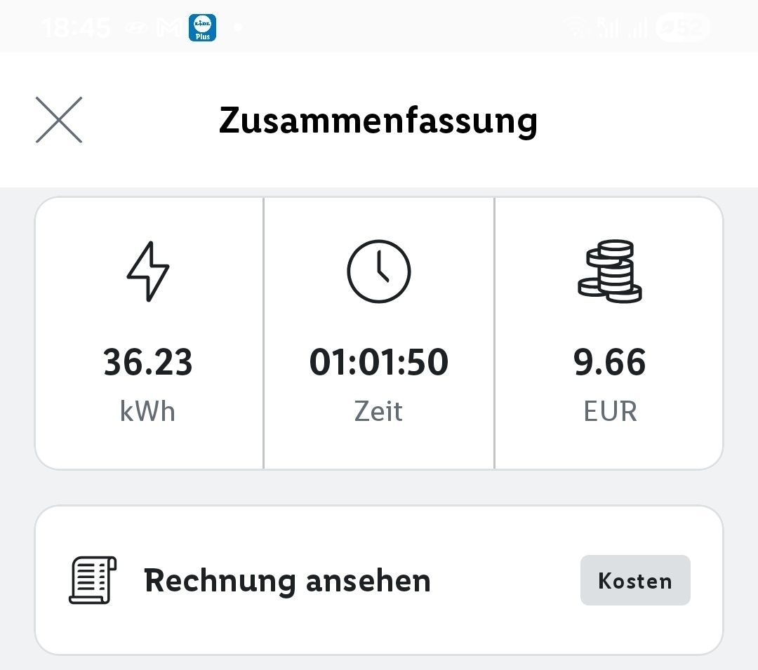 VfromG's tweet photo. Gestern bei #Lidl für 0,27€/kwh DC geladen. Das Einkaufen ging mit scan &amp; go schneller, da wir nicht an der Kasse anstehen mussten. Und hygienischer, da die Ware nicht durch die Hände des Kassierers musste. 10 Min wind down an der frischen Luft. UX: 1a!
#alwaysbecharging https://t.co/mYwJJS1cLp