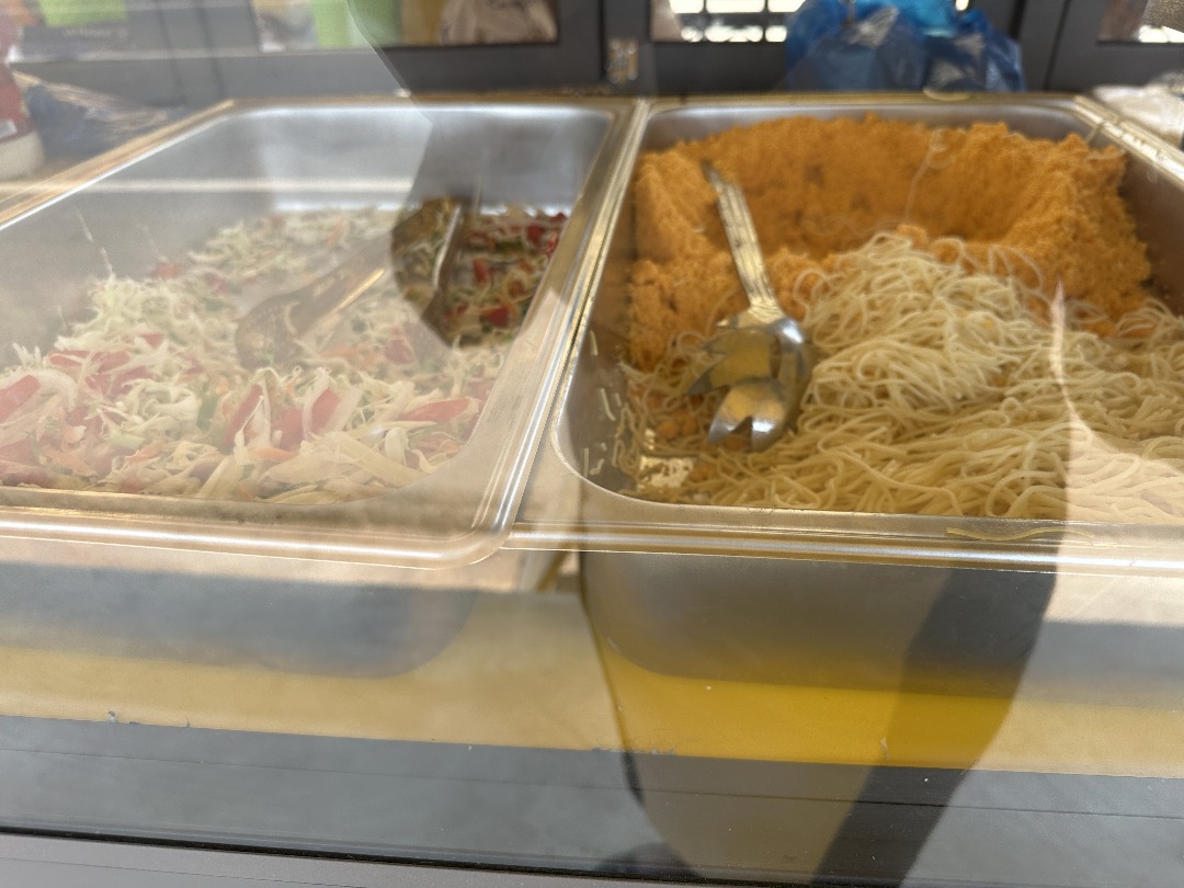 mba_oven's tweet photo. MBA Plain Rice available at 56 Nii Nortei Nyanchi Street Accra, Dzorwulu every Monday to Friday from 7am to 2pm.
Place your order NOW!
Call 0508615105.
#MBAGroup #MBAFoods #PlainRice #Rice #Spaghetti #Salad #Leaves #Shito #Stew #Fish #Chicken #Wele #Egg #Meat #Plantain https://t.co/a7FpWP2sK0