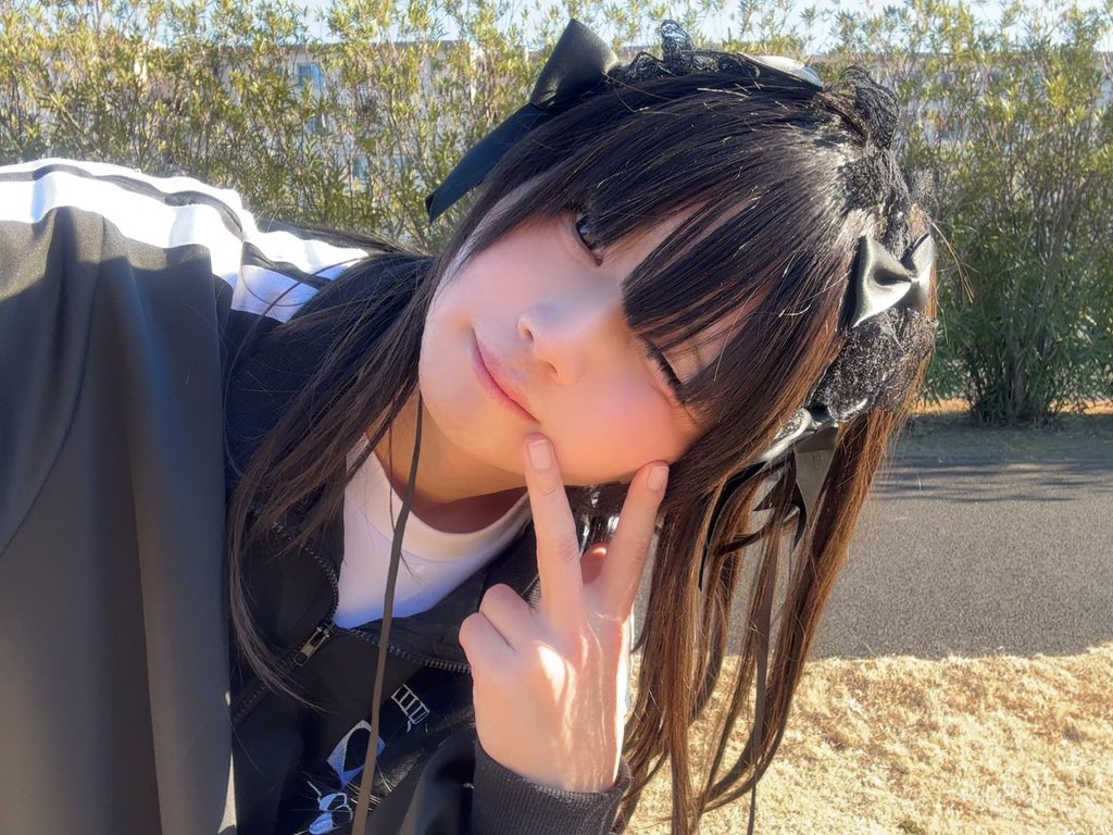 techa_123's tweet photo. 退屈なのでマッチングアプリやろうと思います⌯◕ᴗ<⌯ಣ
いつもは女の子で登録して男を騙していますが、今回は男の子で登録して女の子の反応を見ます(◦ˉ ˘ ˉ◦)ﾌﾌﾌ

 #男の娘はモテるのか検証
 #DM返信よりがんばる https://t.co/osQeS5E0aG