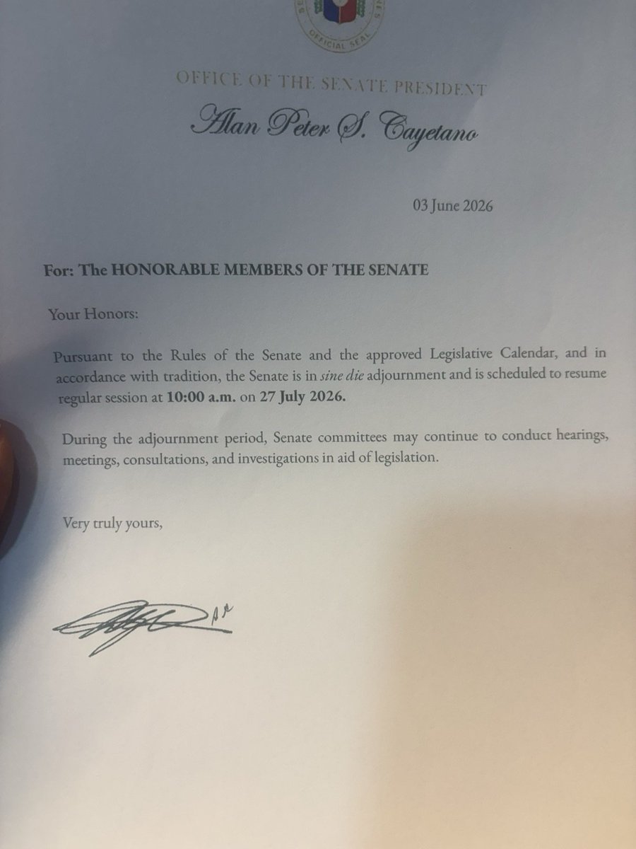 puretuts's tweet photo. So Sen Allan is trying to do a paper adjournment which is not allowed under Senate Rules. Adjournment should be done in the plenary, in open session. https://t.co/BjCIHD8TpS