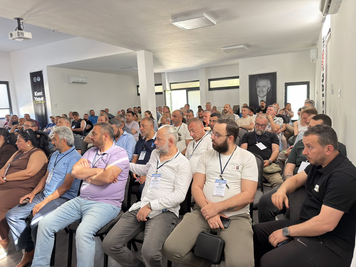 DiSK_Genel_is's tweet photo. İşyeri Sendika Temsilcileri Eğitimimizin ikinci gününde devam ediyor.
Bilgimizi artırıyor, dayanışmamızı büyütüyor, örgütlü mücadelemizi güçlendiriyoruz. https://t.co/CfS7qFHyTW