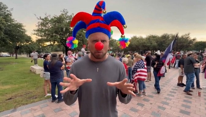 ntg_8's tweet photo. you gotta respect this elijah clown

>he was fired from his job for sexually assaulting a co wormer
>his wife divorced him for sexually assaulting a 15 yo kid
>his own kid hates him

instead of fixing his life chooses to keep acting like a clown https://t.co/6OgCxkjfWA
