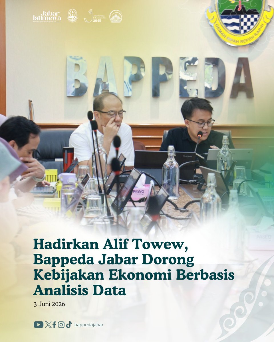 bappedajabar's tweet photo. Bappeda Provinsi Jawa Barat menggelar Diskusi Analisis Multiplier Effect Komoditas Strategis pada Sektor Industri Unggulan terhadap Perekonomian di Jawa Barat sebagai upaya merumuskan arah kebijakan ekonomi yang inklusif dan berdampak luas. https://t.co/mu8DdxgLq4