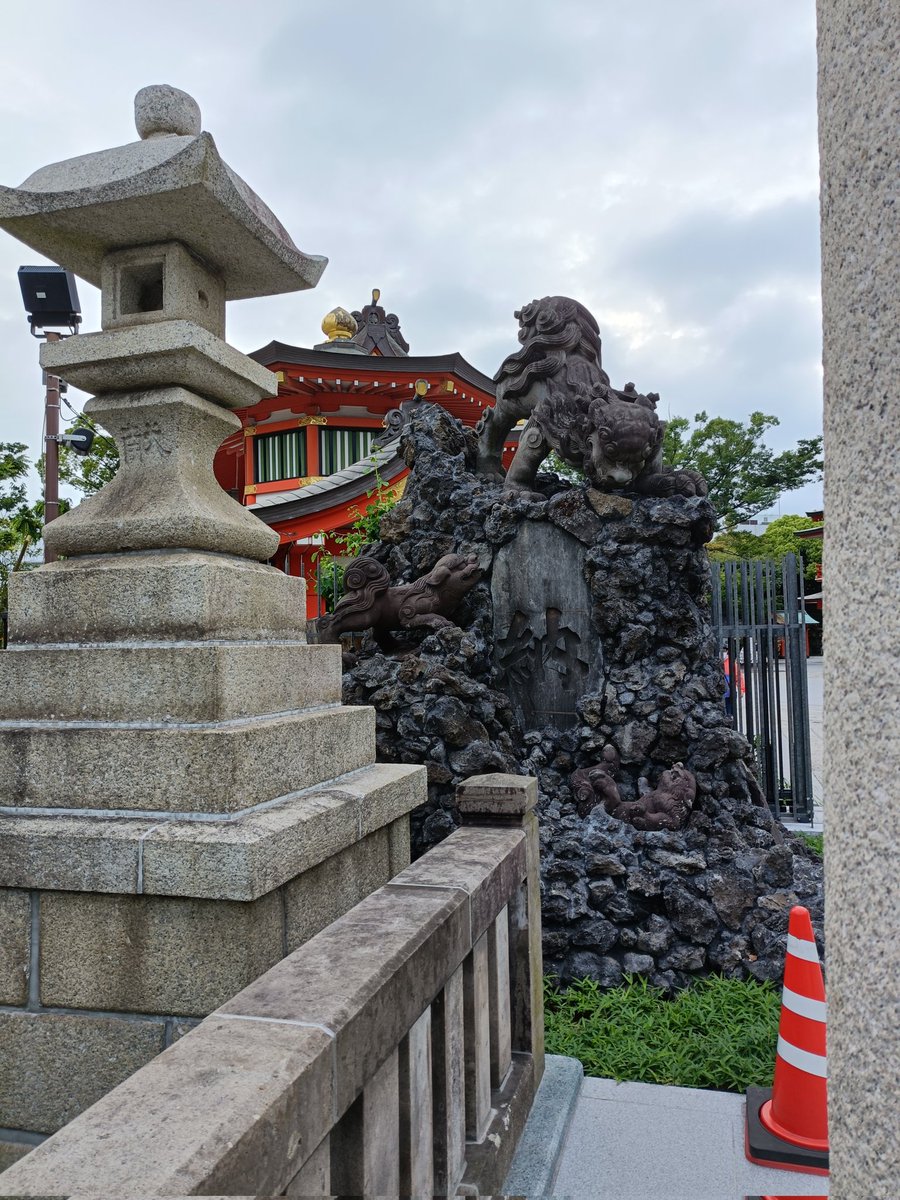kirin3fc2's tweet photo. 千葉神社
狛犬、めっちゃ立派になってる。。。
しばらく見入ってしまったよ。。。 https://t.co/7mtot8qGN2