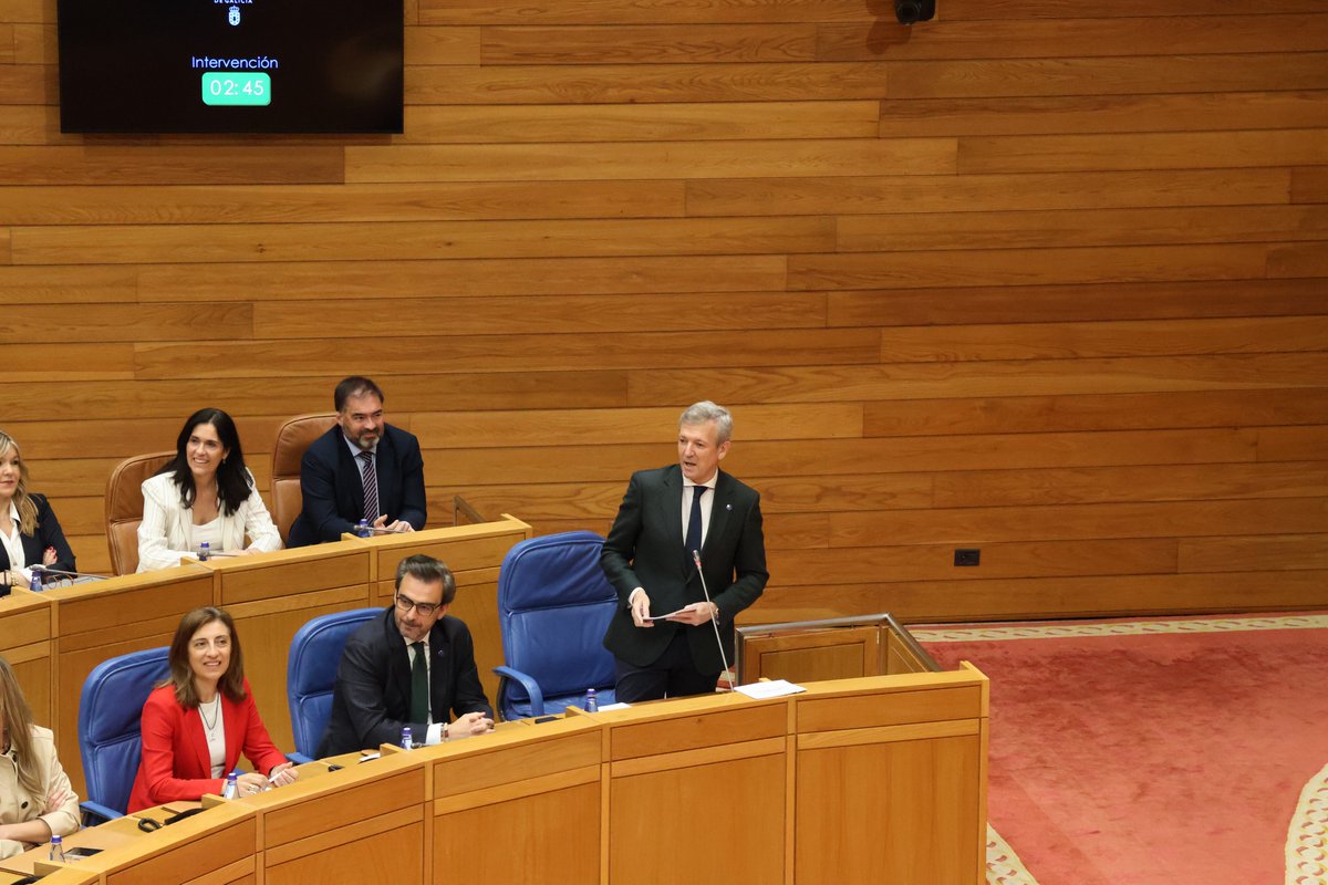 Par_Gal's tweet photo. 📷Compartimos algunhas imaxes da sesión de control ao presidente da Xunta no Pleno de hoxe no @Par_Gal Galicia https://t.co/cyww3TUp2y