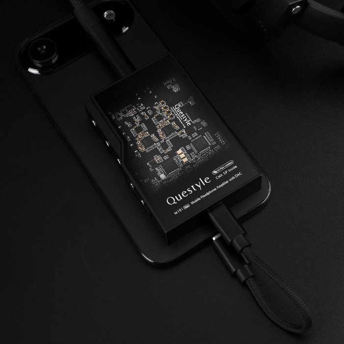 e_earphone's tweet photo. 🎉6/12発売!🎉
Questyle M18i Max e☆イヤホン オンラインストア価格¥55,000- (税込)
💙圧倒的な音質性能
💙高性能かつ低消費電力
💙「TTA」構造を実現
https://t.co/S5SJUUxjOt
#新製品 #Questyle #eイヤホン https://t.co/R6UfRiwpuw