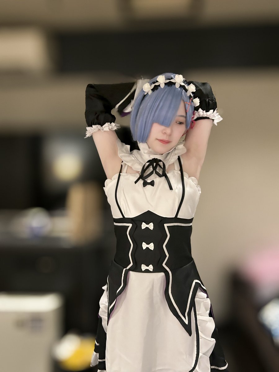 Tama03060717's tweet photo. 【Cosplay】

Re:ゼロから始める異世界生/レム

のびーってしてるところです https://t.co/pOQHD6U09b