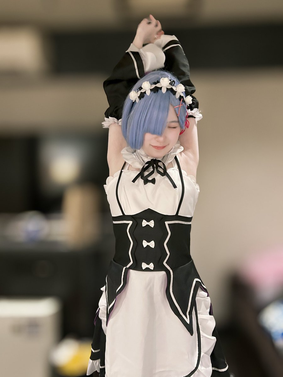 Tama03060717's tweet photo. 【Cosplay】

Re:ゼロから始める異世界生/レム

のびーってしてるところです https://t.co/pOQHD6U09b
