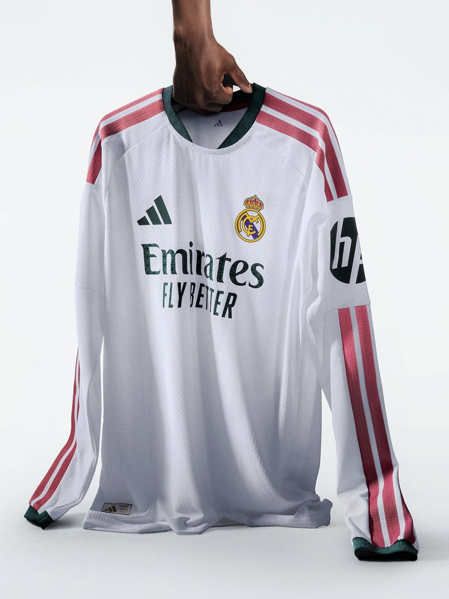 secretshirtco's tweet photo. The new Real Madrid shirt. https://t.co/J9t7nUhXzK