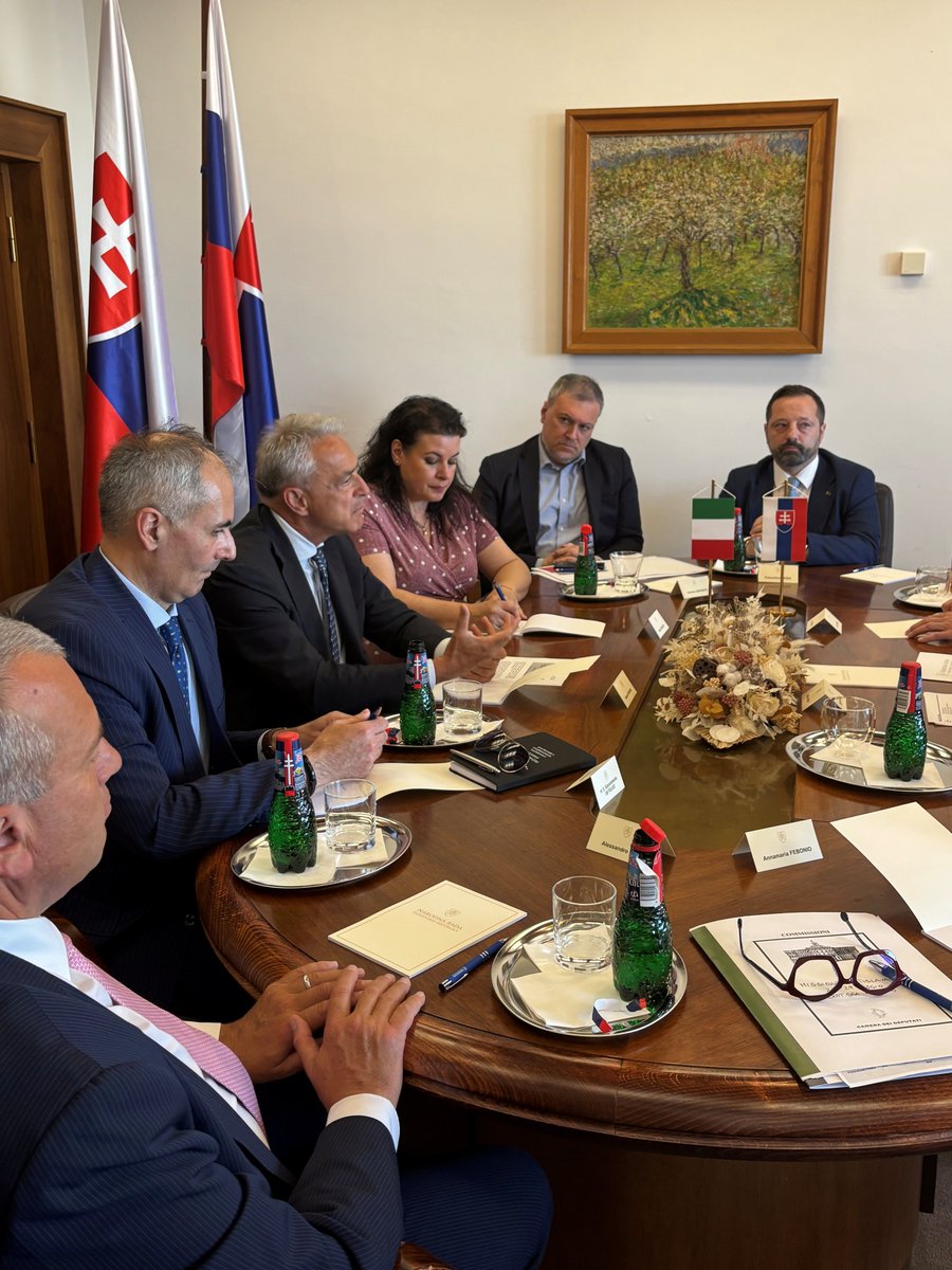 Italy in Slovakia tweet media