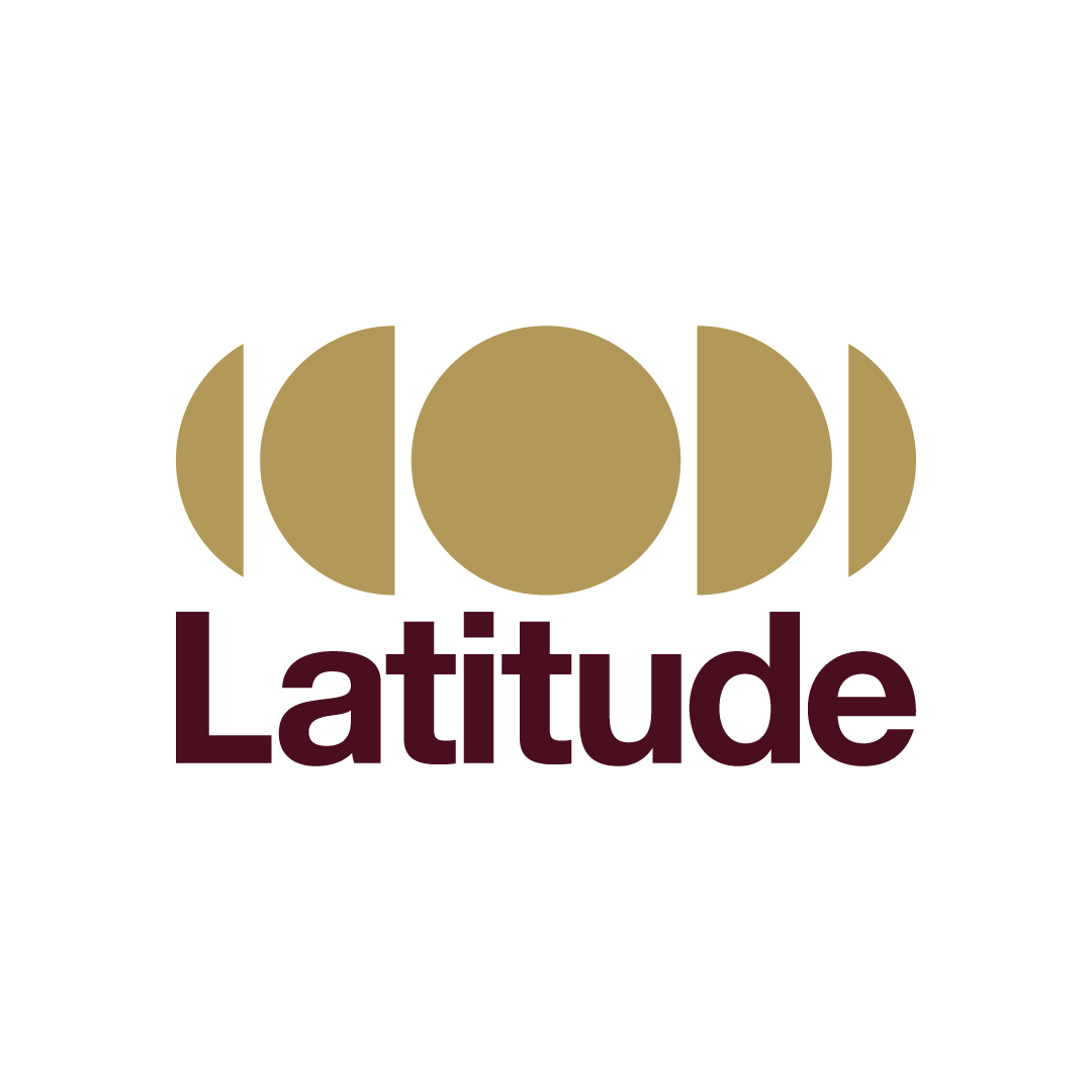 AlexXplore's tweet photo. 🇫🇷 Latitude Space, start-up française basée à Reims, a franchi une étape majeure en réussissant le test complet de son moteur de fusée Navier.   

🔧 Sa mini-fusée Zephyr est comparée à une Dacia Sandero : fiable, robuste et à bas coût pour lancer des petits satellites.   

📅 Après cinq ans de développement et près de 60 millions d’euros investis, l’entreprise vise un premier vol commercial fin 2027.   

📄 Elle a déjà signé des contrats avec le CNES et le Fonds européen de défense.   

💪 Ce projet renforce la souveraineté spatiale française face à la concurrence internationale des mini-lanceurs.

https://t.co/75TLf2sii0