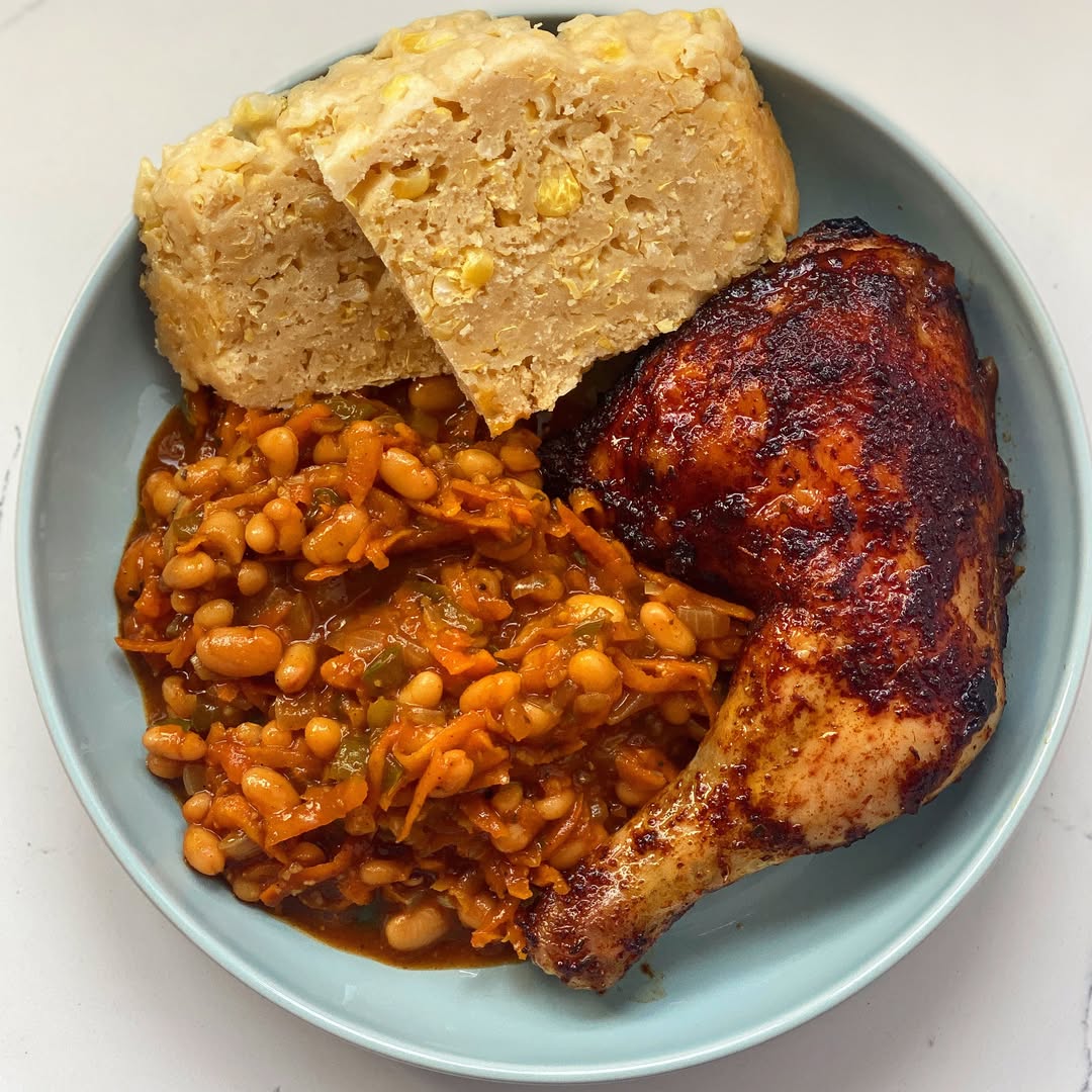 southafricauk's tweet photo. If you really want to understand South Africa, start with the food. 🇿🇦

From the sizzle of a braai to slow-cooked stews and colourful sides, every plate is packed with flavour and personality.

So... what are you reaching for first? 👀

📸 Chef @zola_nene https://t.co/oOxxvA9vSn