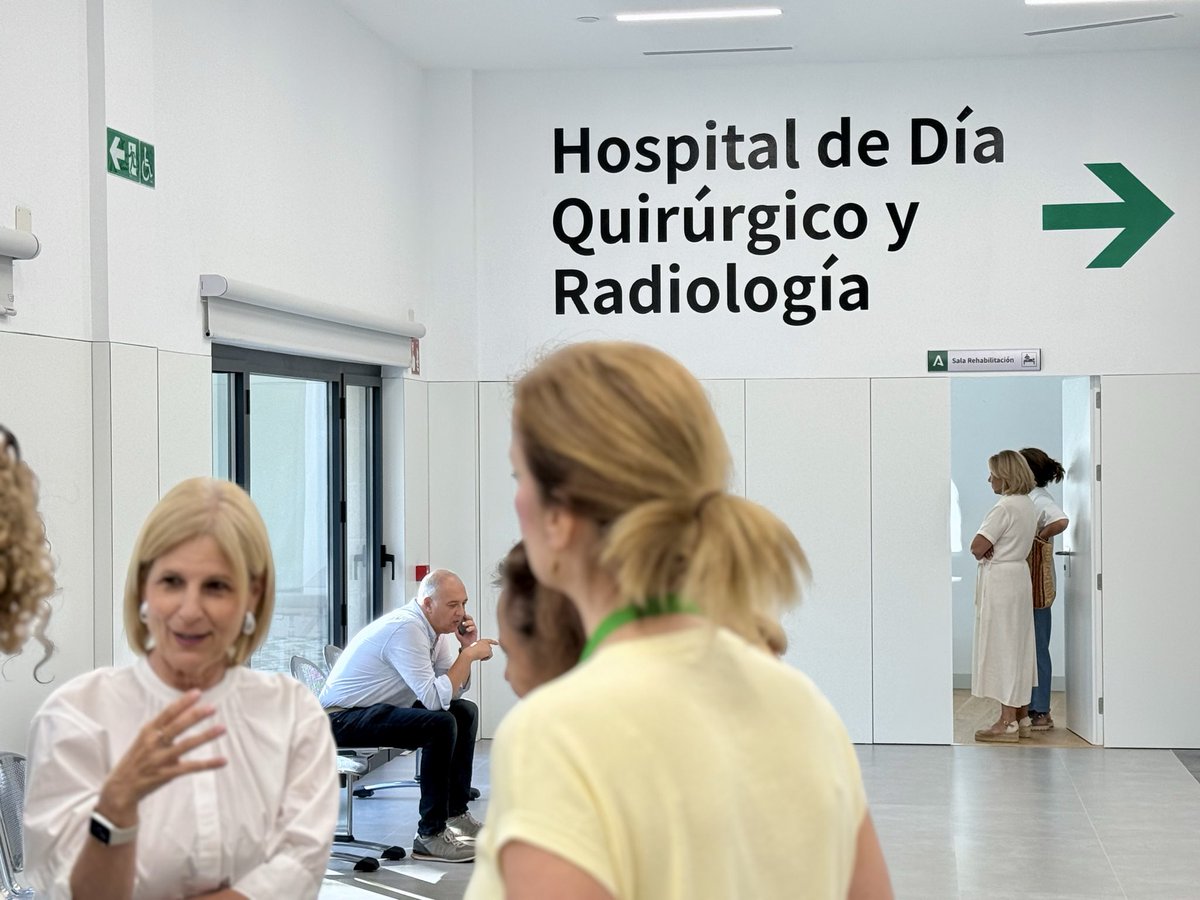 MJGarciaPelayo's tweet photo. Un día histórico. 

El Centro de Salud Esperanza de la Yedra ya es una realidad. https://t.co/oSQUzoqNto