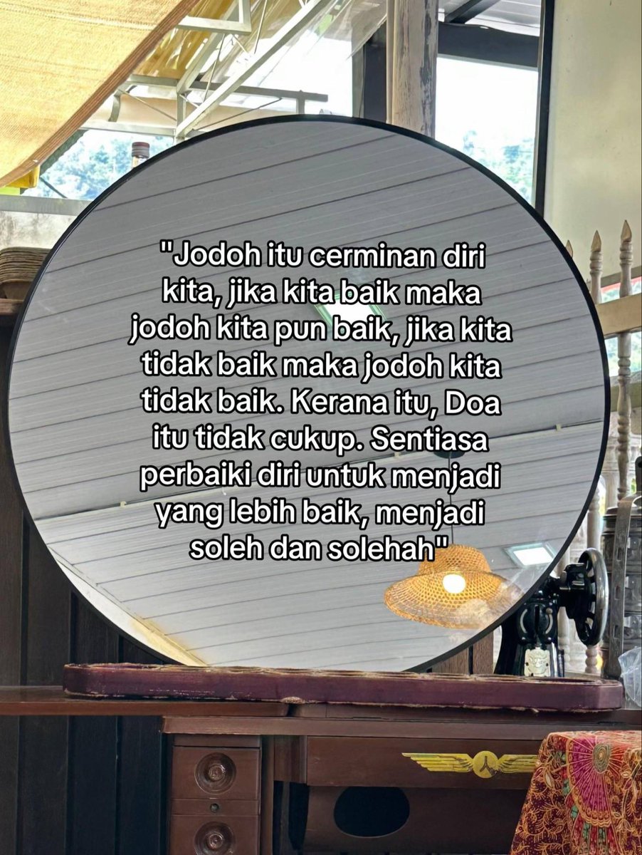 jentikhati's tweet photo. Doa sahaja tidak cukup. Kalau kita sedang perbaiki diri, kita berusaha untuk menjadi soleh/solehah, maka jodoh kita juga sedang melakukan perkara yang sama. https://t.co/YKeUp8JClP