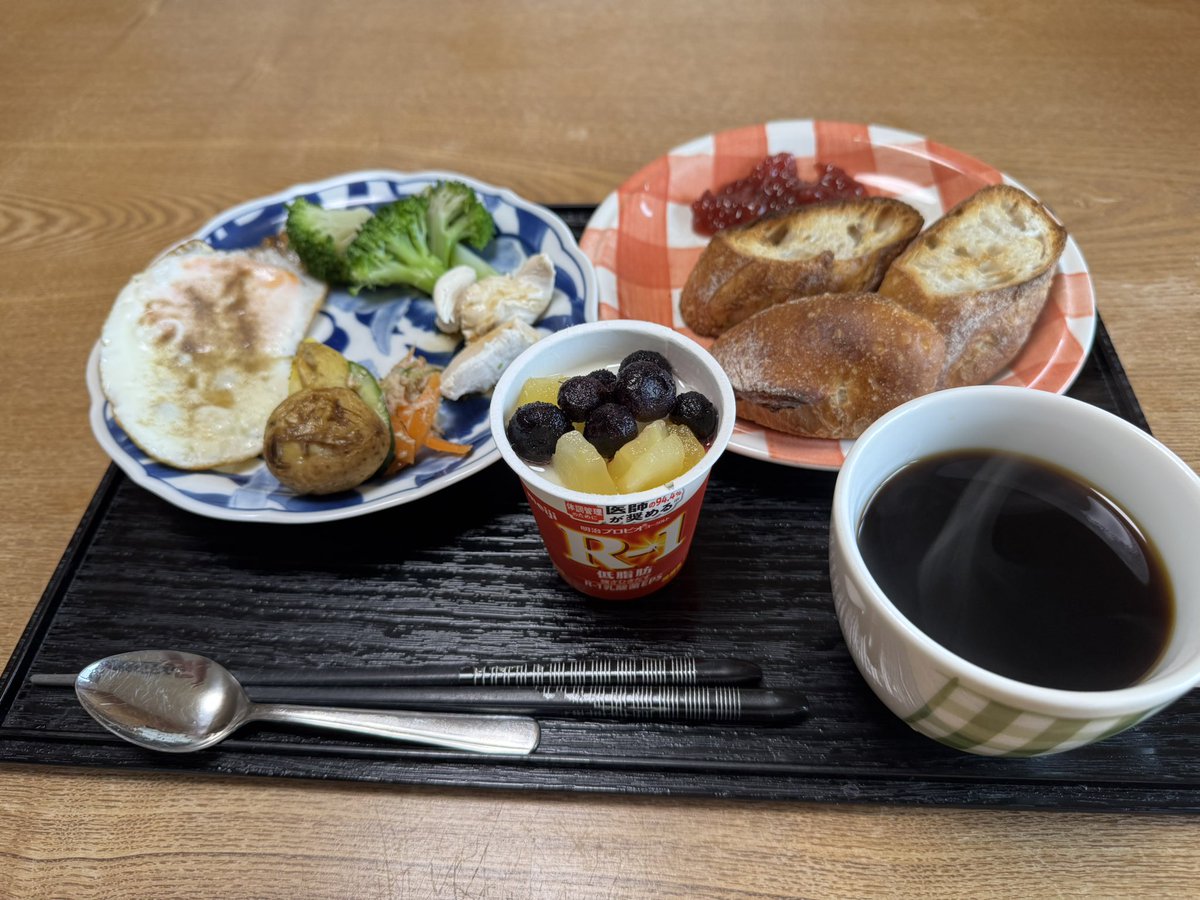 herouc2's tweet photo. 体重増加に向けての3食シリーズ  1884kcal    目標62kg https://t.co/EGmbiNmCFS